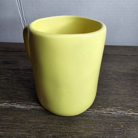 NWT Rae Dunn Artisan Little Chick Yellow Mug Easter Spring 2021 Magenta Farmhous - Picture 4 of 9